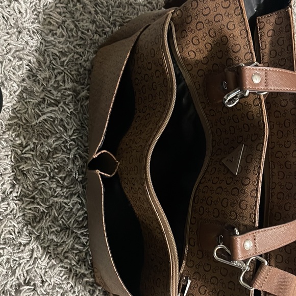 Guess Diaper Bag - Picture 7 of 9